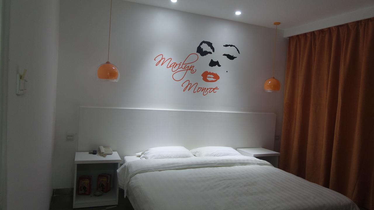 V8 Hotel Xilang Subway Branch 広州 エクステリア 写真