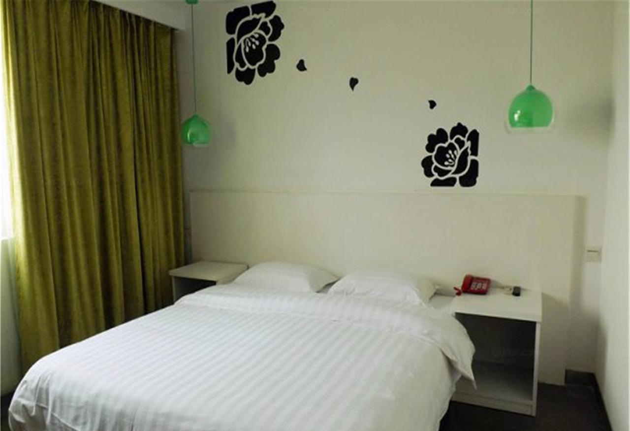 V8 Hotel Xilang Subway Branch 広州 エクステリア 写真