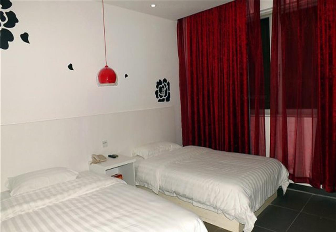 V8 Hotel Xilang Subway Branch 広州 エクステリア 写真